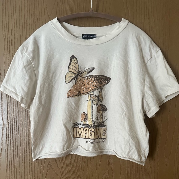 cropped graphic tee - Picture 2 of 4